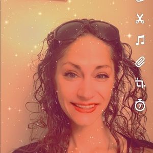 Meet your Posher, Dana